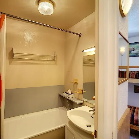 Apartment Les Menuires : 2 Pieces, 6 Pers, Balcon Sud, Wifi, Animaux, Parking - Fr-1-178-75 Saint-Martin-de-Belleville